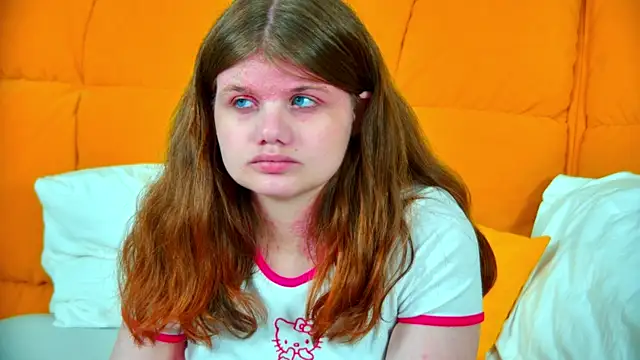 ChloeHalses webcam