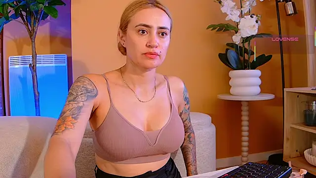 pennyyy_ webcam