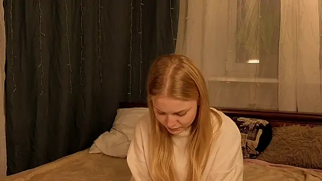LavonaMadlem webcam