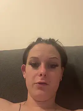 Quenn667 webcam