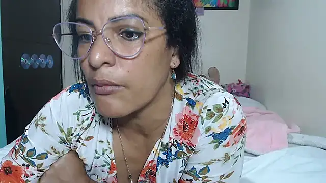 kateleyagrey webcam