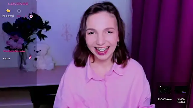KindHazelHere_ webcam