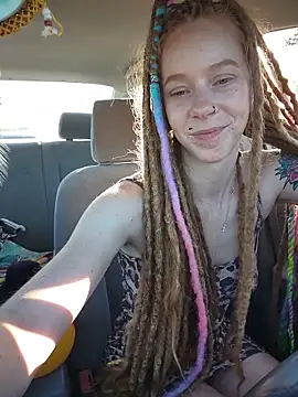 lucidlucy (F young) - Nipple clamps 5m
