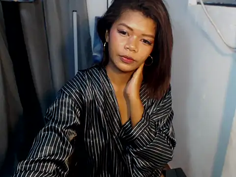 Asian_chicksxx webcam