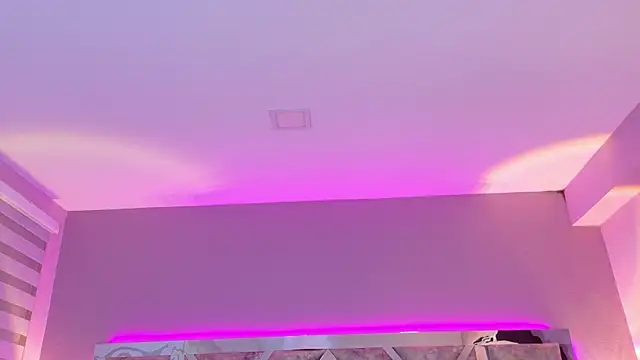 LolaGray__ webcam