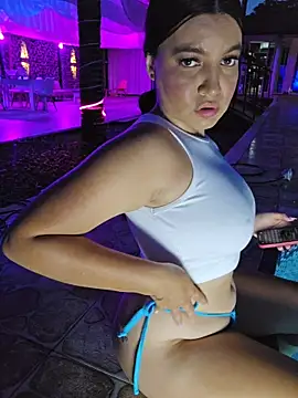 Pretty_Julieta webcam