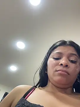Emma_hassani webcam