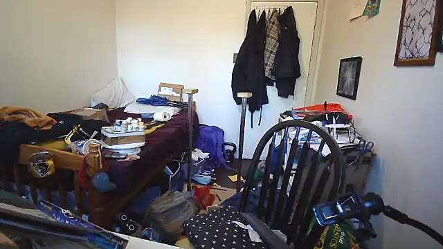 JohnnyMoves webcam