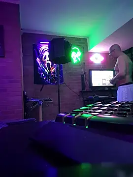 chronic_vibez webcam