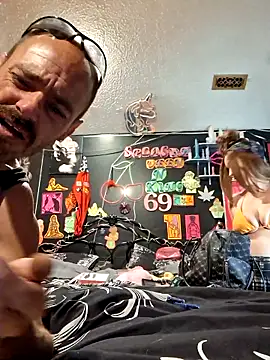 DaddyAndSplashQueen webcam
