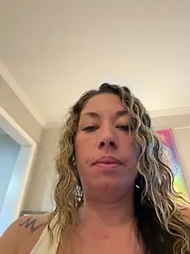 MiraKisss webcam