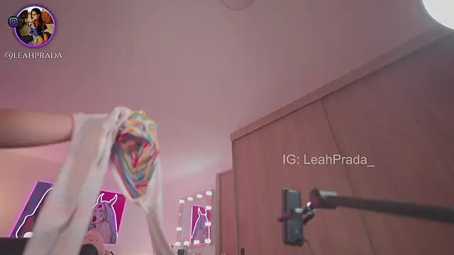 LeahPrada_