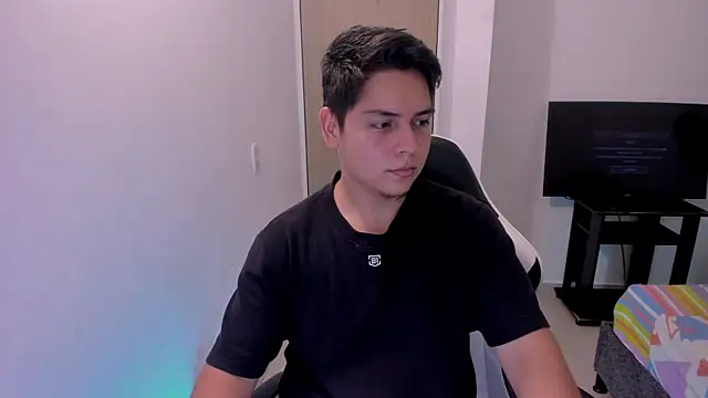 asta_yunoxxx - Asta_YunoXXX's free webcam - UK Sex Cams