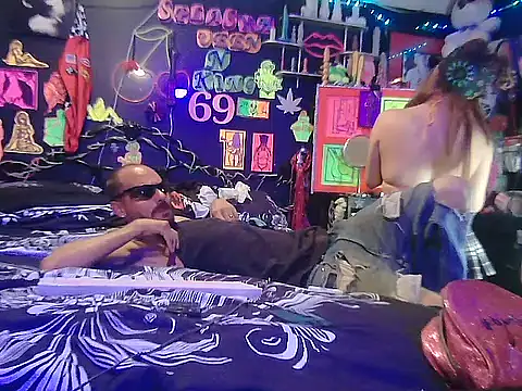 DaddyAndSplashQueen webcam