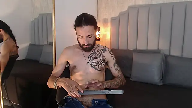 Hisoka_011 webcam