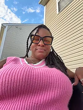 GirthGoddessCoco webcam