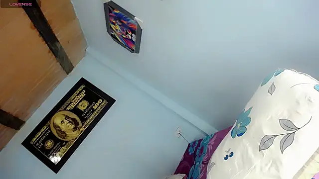 Emily_Hornys20 webcam