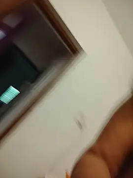 NakedMILFx webcam