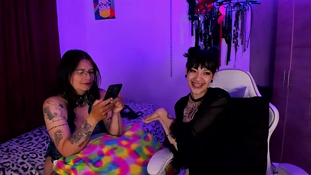 dungeongirls webcam
