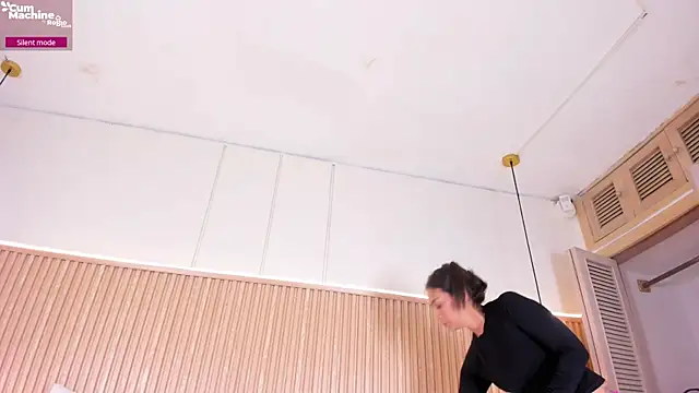 NahimiThompson live sex cam