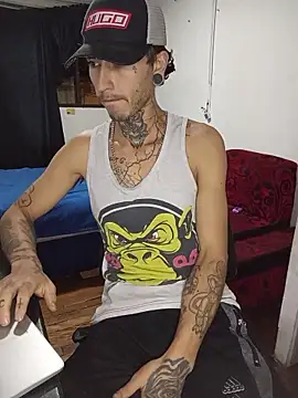 Tattoboy19cm webcam
