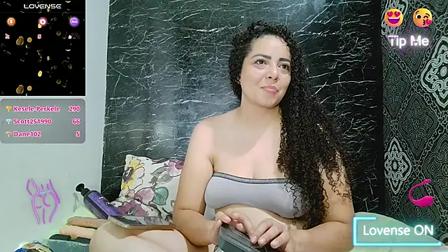 _naughty_milf webcam