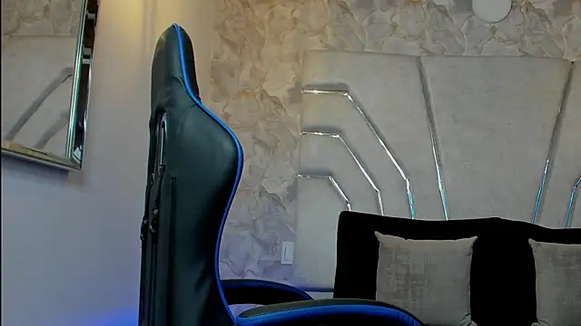 MAXTHOMSON webcam