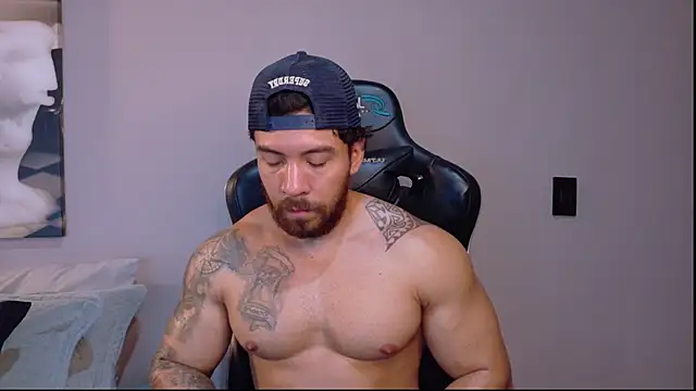 owen_seth1 (M young) - milk cream