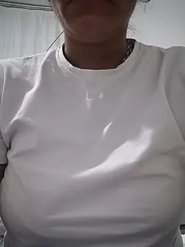 Nergiz2135 webcam