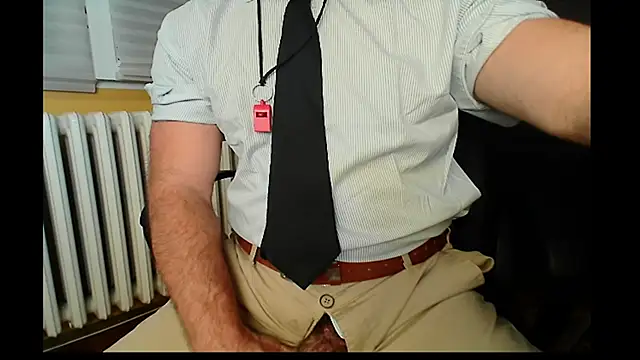 coach_85 (Ask my age) - CUM NOW
