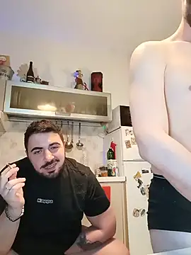 bear_skinny webcam
