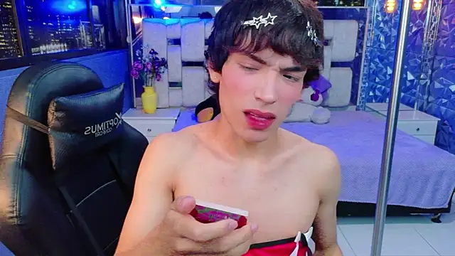 aleccianova (M twink) - show hard dick