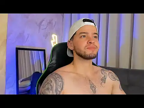 RONNY_COLTON webcam