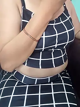 Cute-Sweety webcam