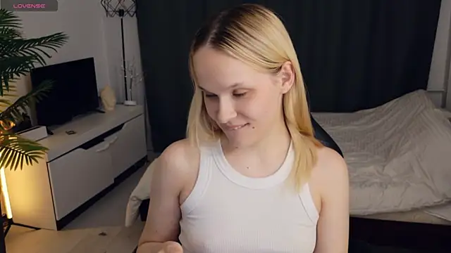 thehousemaidd webcam