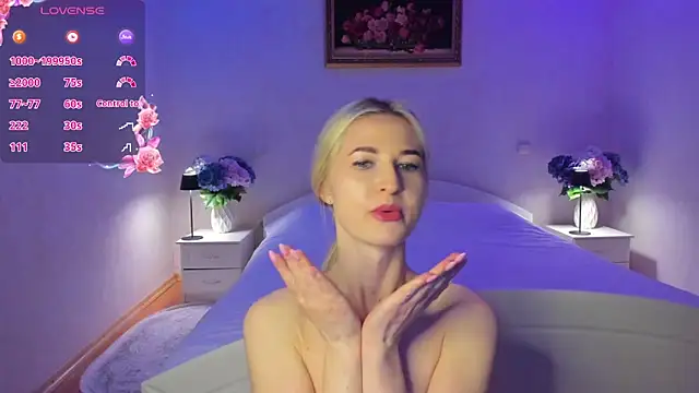 Julie_Blaze webcam