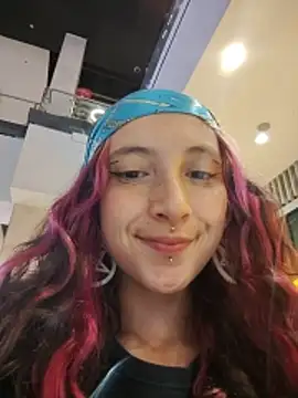 _laary_lily (F young) - FUCK ME NAKED IN RESTROOM 🚻 😈😈