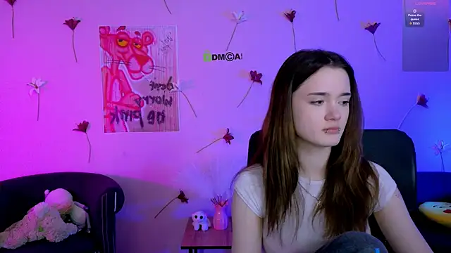 liana_kisses webcam