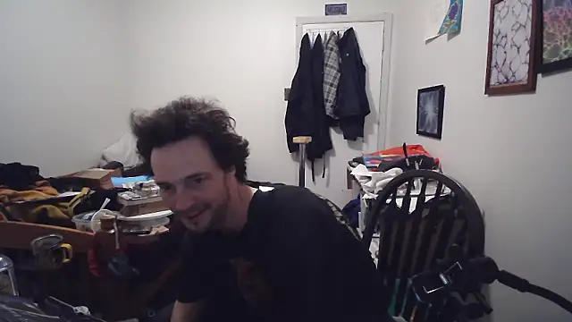 JohnnyMoves webcam