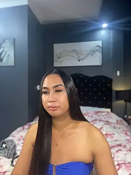 HOTTESTCANDYTS live sex cam