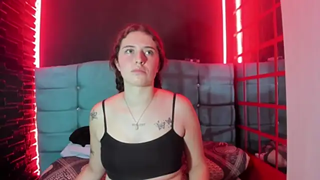 Cherry_Boom18 webcam