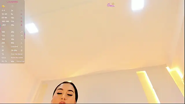 SalomeeBell webcam