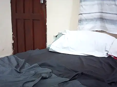 emmyteaz1 webcam