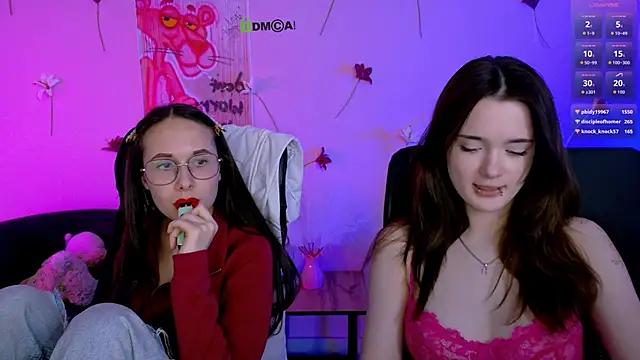 liana_kisses webcam