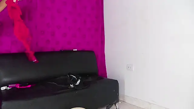 amazing_group_hot69 webcam