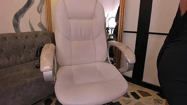 MelodyPrice webcam