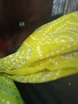 Desi_Couple_P webcam