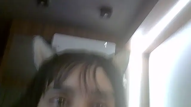 SkinnyKitten webcam