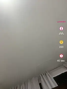 HotDominicanCum webcam
