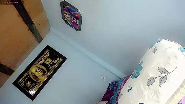 Emily_Hornys20 webcam